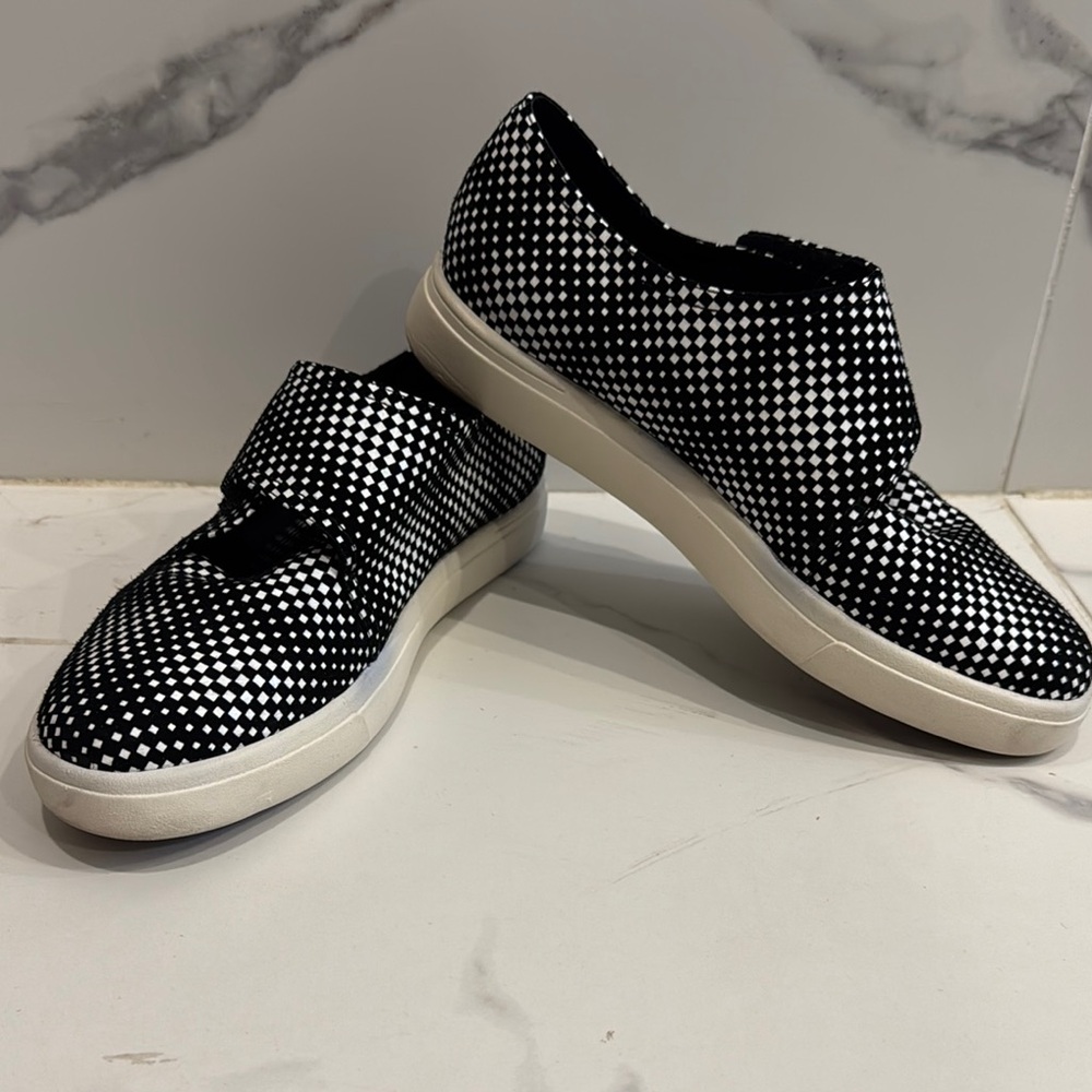Vaneli Sport Black and White Patterned Slip-Ons
